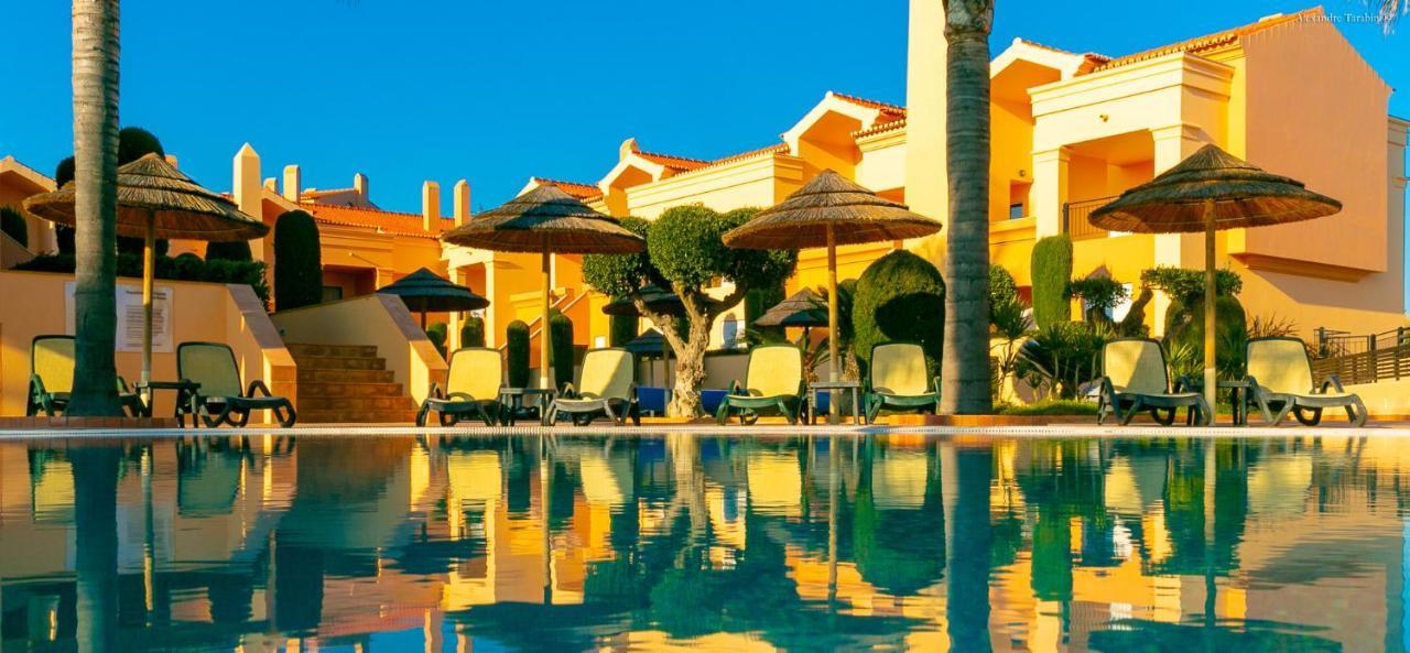 Luzbay Pool Apartments Екстериор снимка