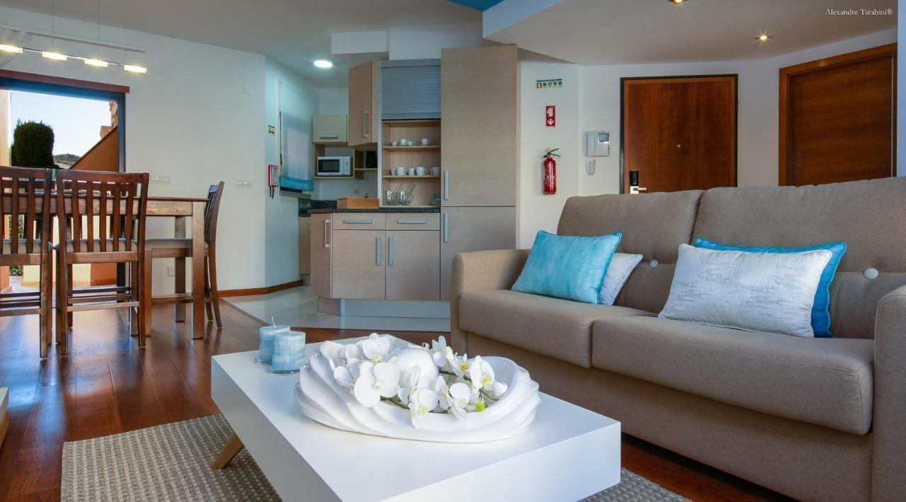 Luzbay Pool Apartments Екстериор снимка